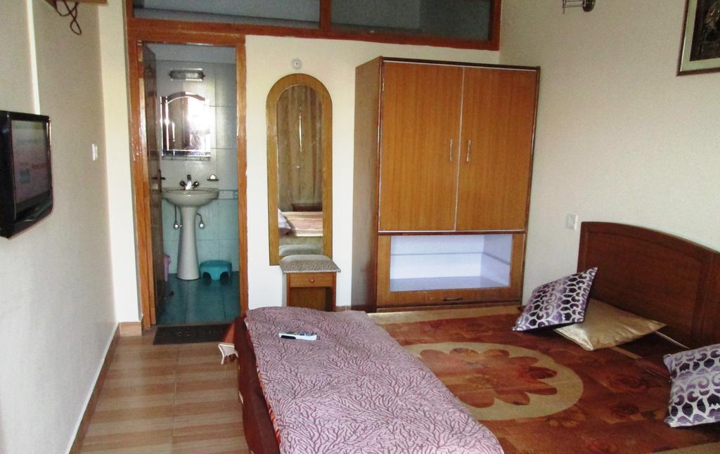Отель Ranikhet Grand Номер фото