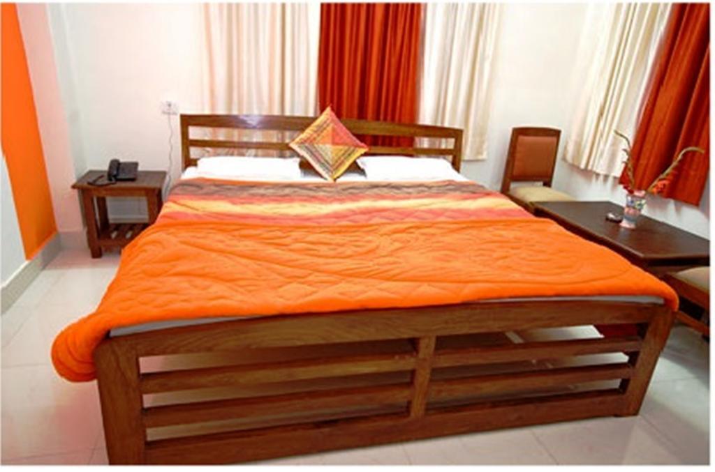 Отель Ranikhet Grand Номер фото