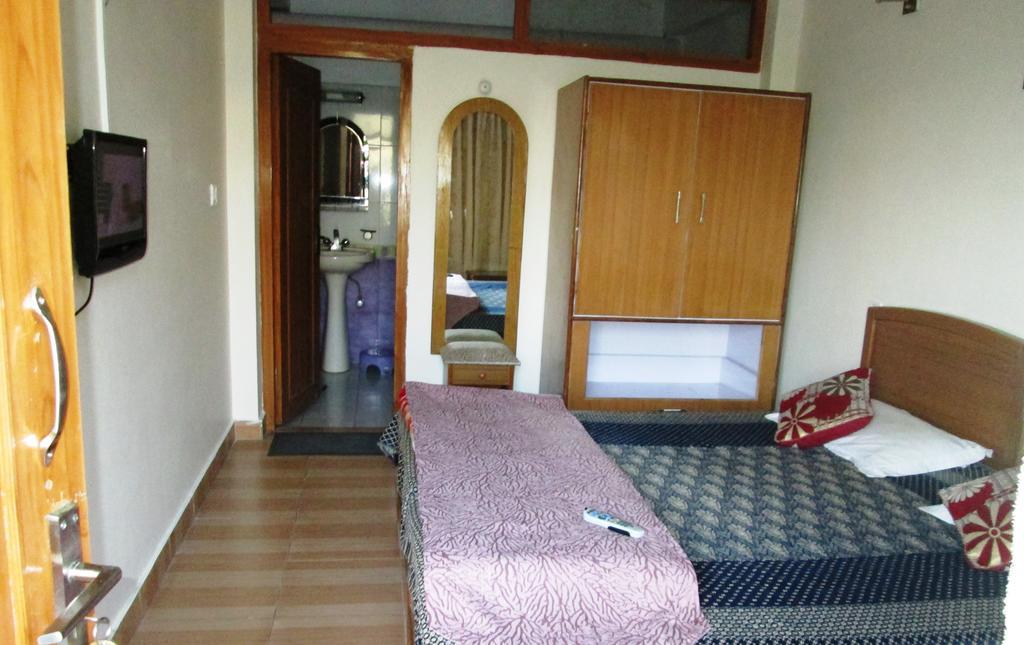 Отель Ranikhet Grand Номер фото